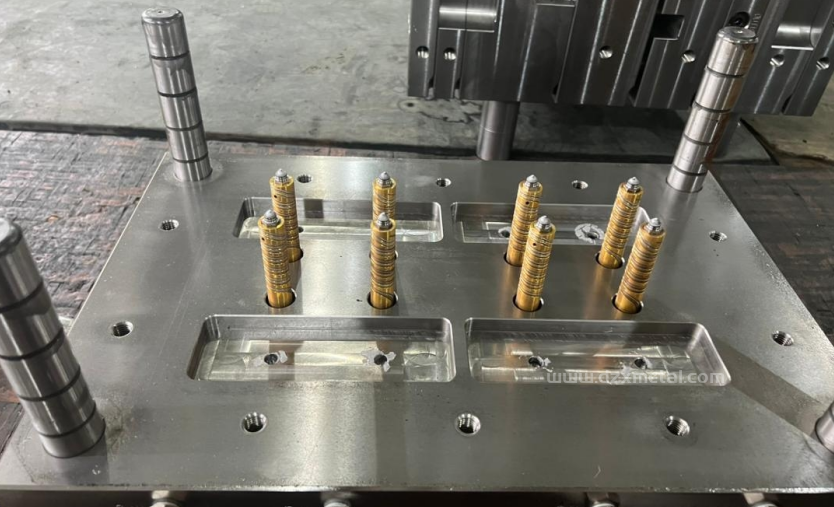 220V Customized Electric Hot Runner Heater Brass Copper Extruder Coil Spring for Injection Machine first7 sheet