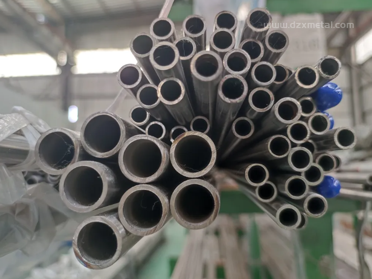 High-Quality Pure Titanium Pipes: ASTM B338 Gr1, Gr2, Gr3, Gr7, Gr12 Tubes first1 sheet