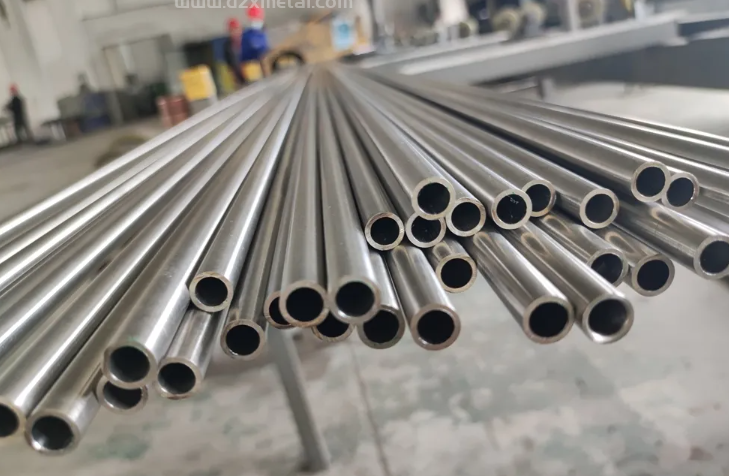 Titanium Tubing Prices: Factory Supply Gr1, Gr2, Gr3, Gr7, Gr12 ASME SB338, 0.3-2.0mm Wall Thickness