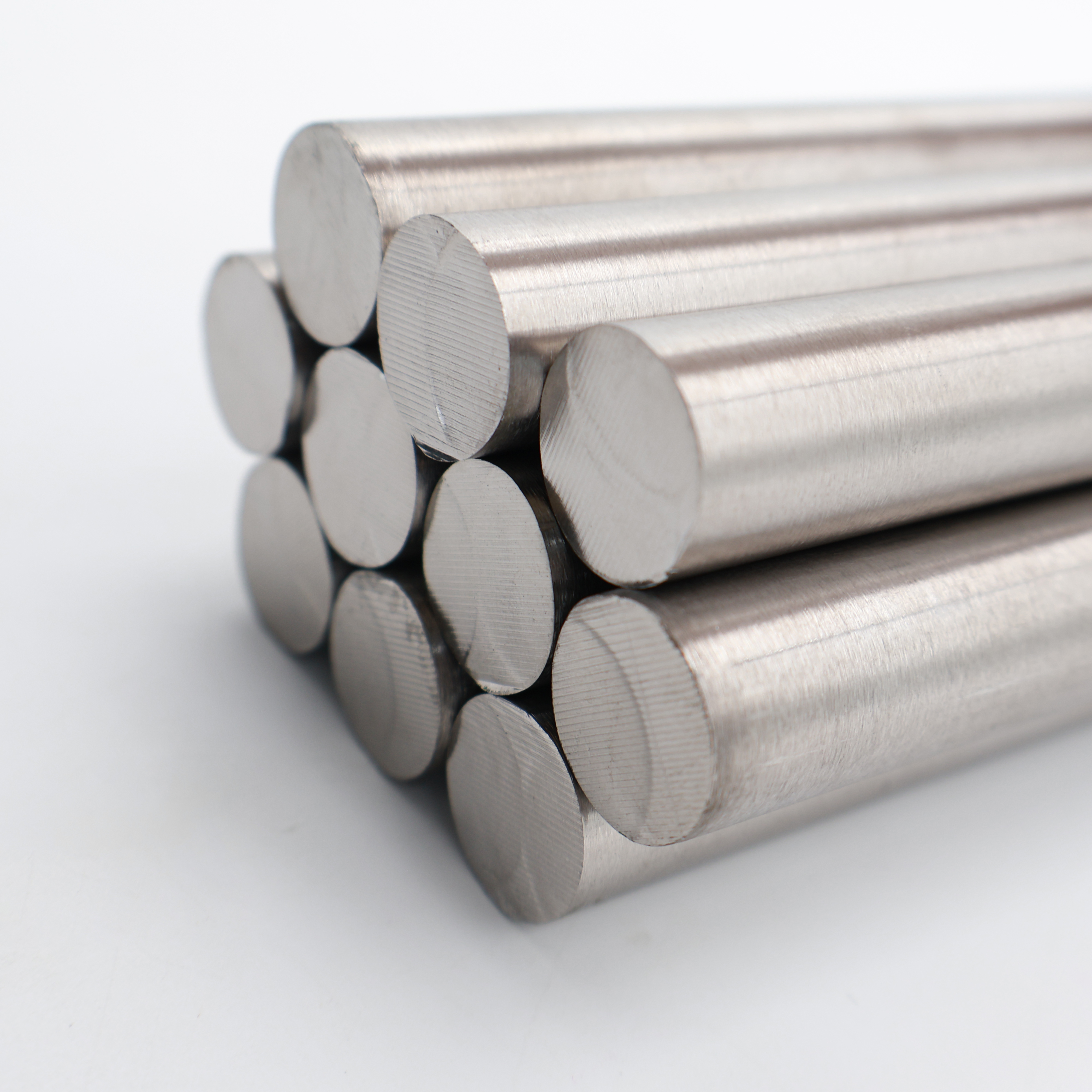 Commercially Pure Titanium Rod (Grade 2), 1/2" to 4" Diameter, ASTM B348, Corrosion-Resistant for Ch